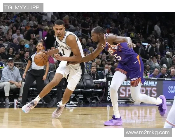 文班亚马新秀赛季表现惊艳场均数据全面领先同届球员